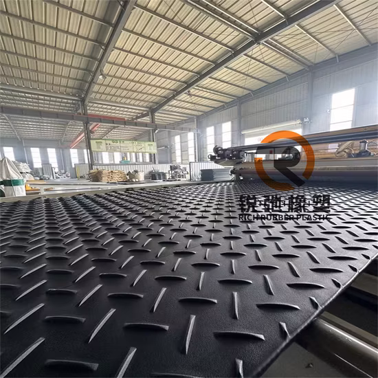 Diamond Plate Tread Design 4FT X8 Plastic HDPE Construction Road Ground Protection Mats